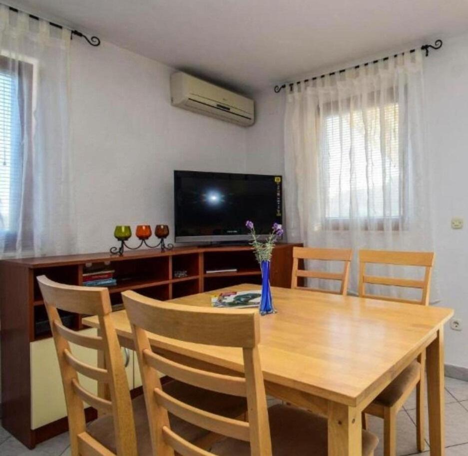 Apartments Marijan Драге Екстериор снимка